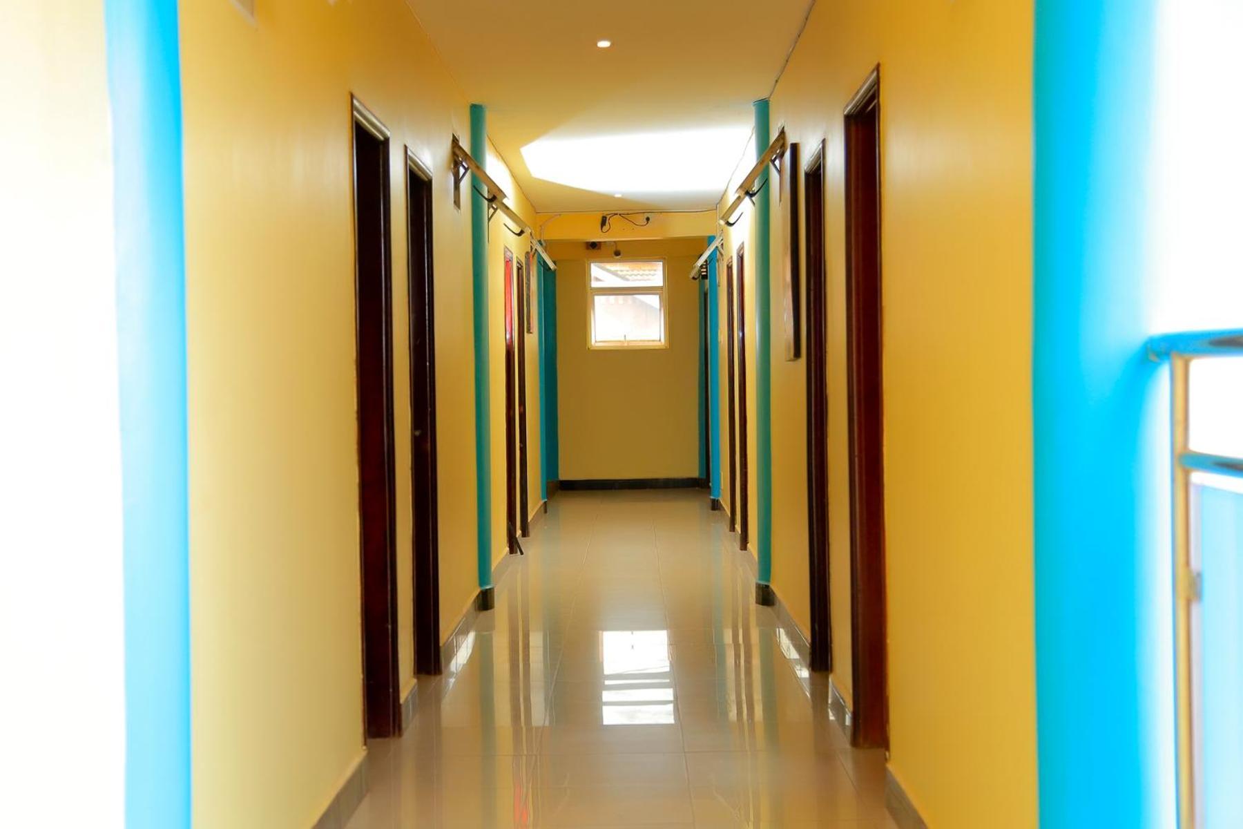 Acactus Hotel カンパラ エクステリア 写真