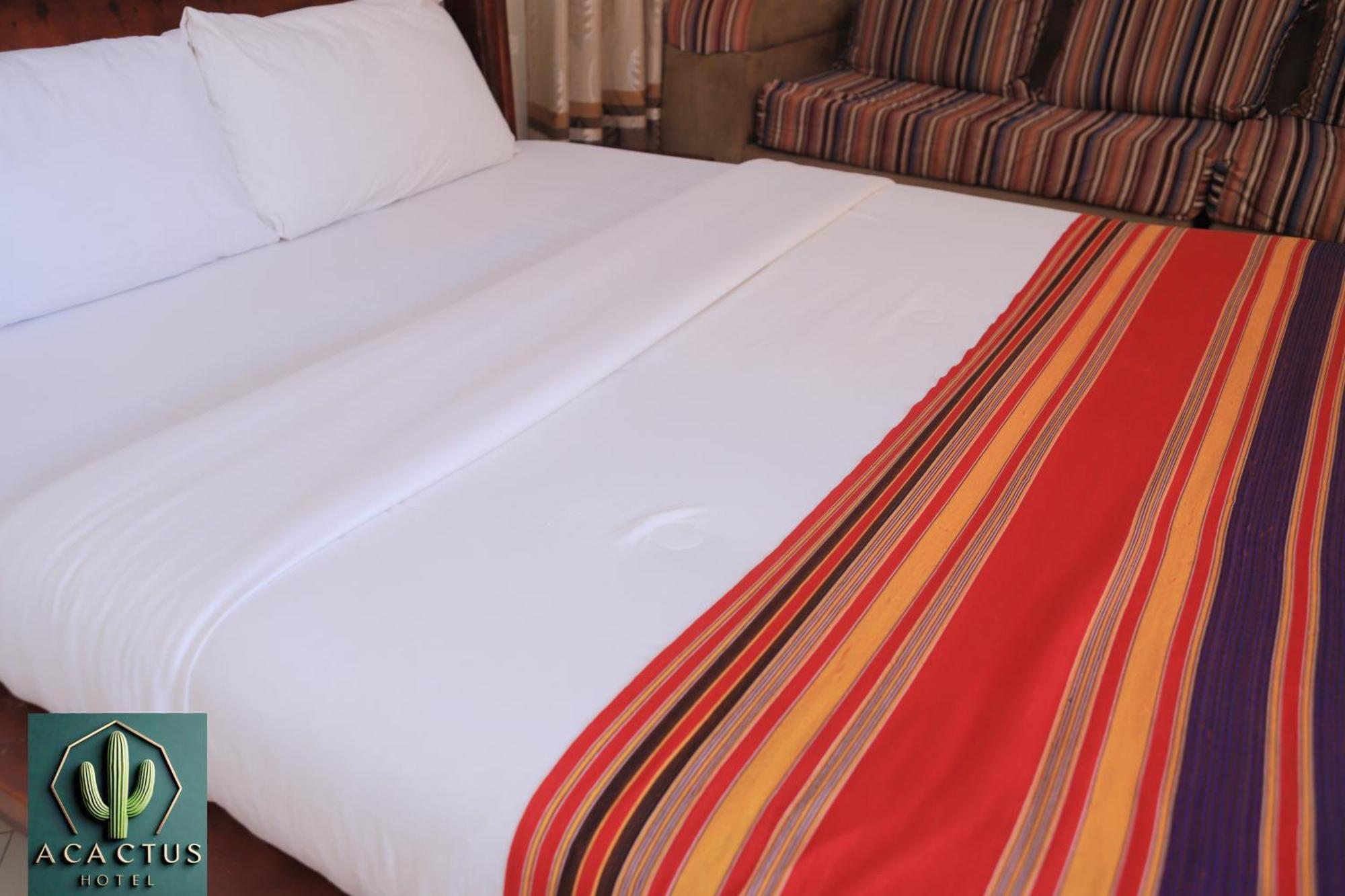 Acactus Hotel カンパラ エクステリア 写真